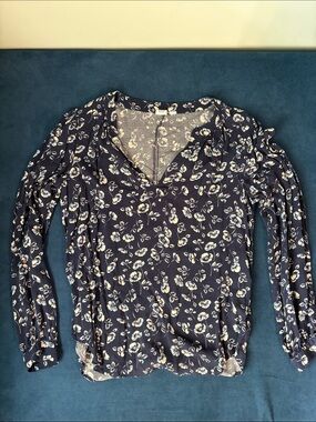 Floral Long-Sleeve V-Neck Top in Navy